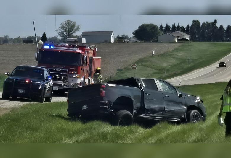 Linn-News - Staff Photo - Create Article