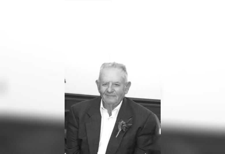 Linn-News - Staff Photo - Create Article